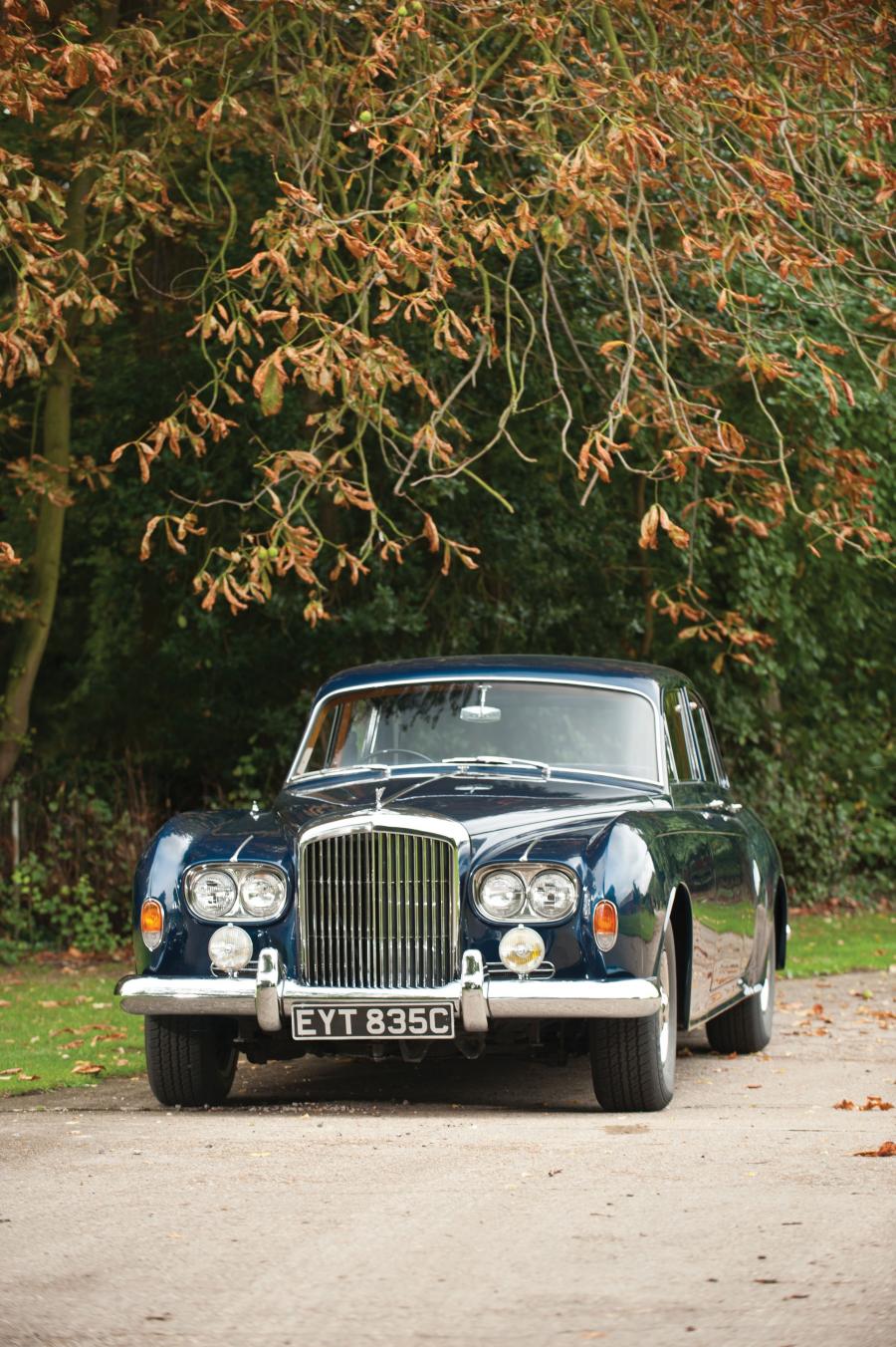  Bentley S3 Continental Saloon by James Young 1963 года  (фото 3 из 15)